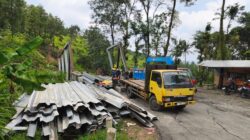 Gandeng Pelaksana Profesional, DPU PR Pemalang Eksekusi Pelepasan Baja Jembatan Kalimendelem